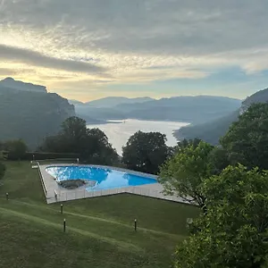 De Vic-sau Hotel Tavernoles